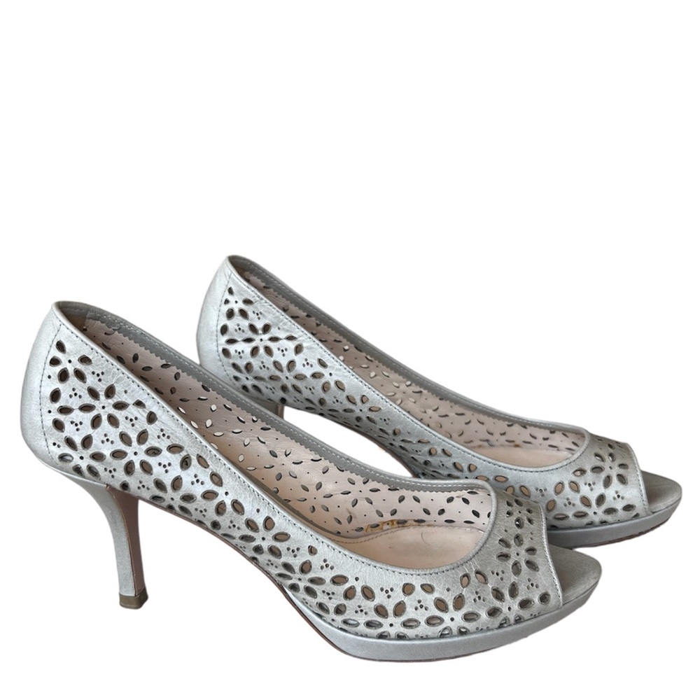 Prada Milano Decolte Powder Perforated Heels Pumps - Picture 3 of 12
